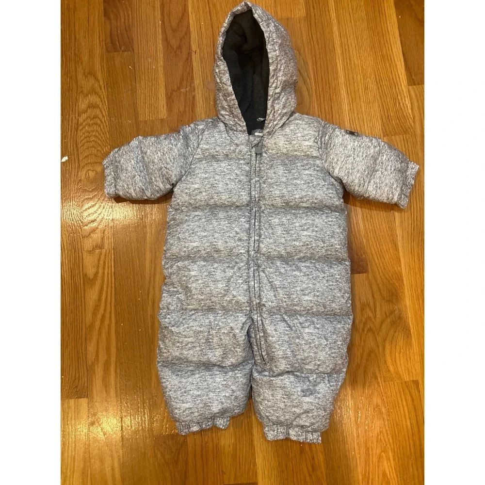 Baby Gap Down Snowsuit Bunting Gray Heathered Puffer Hooded 0-6‎ Months Winter